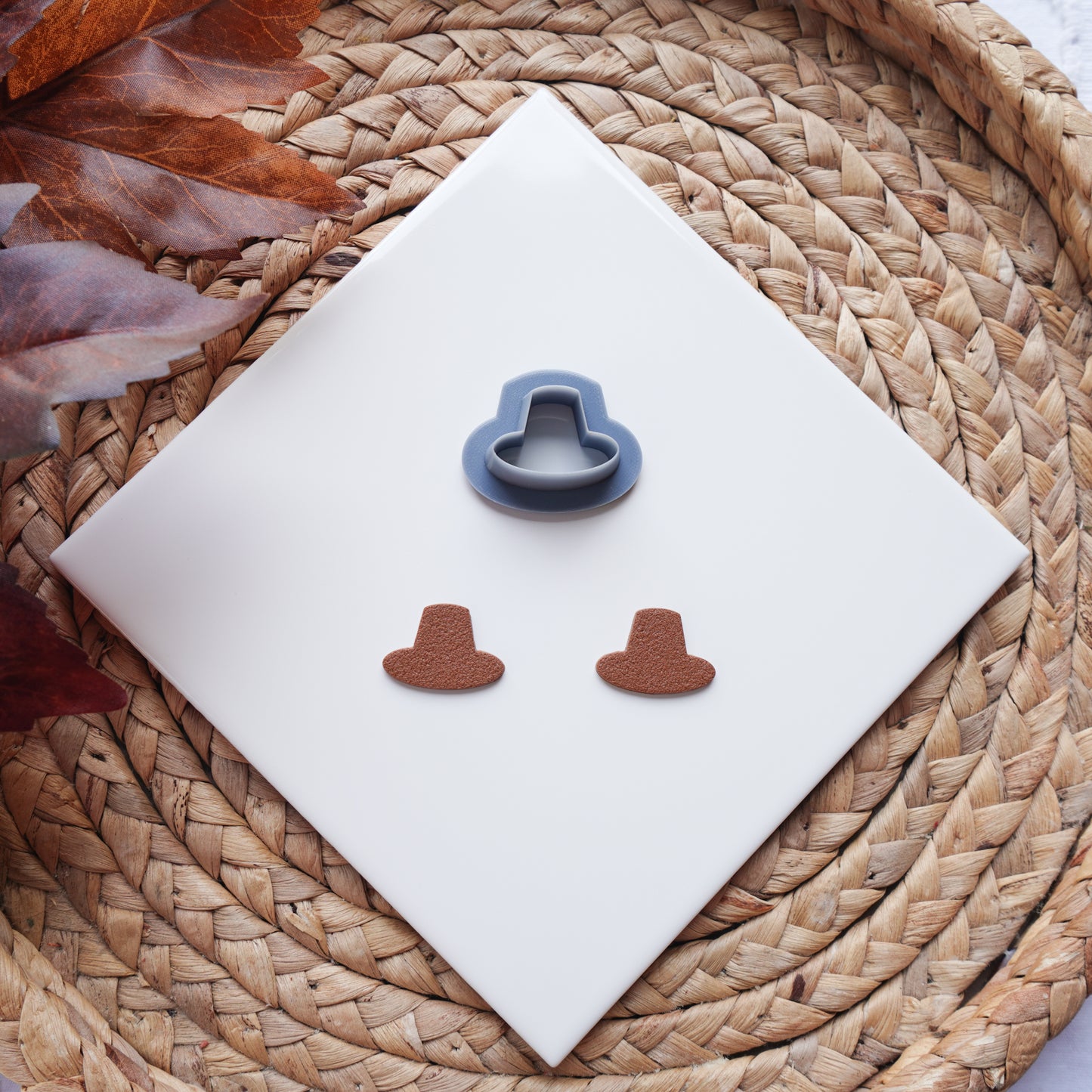 Pilgrim Hat Clay Cutter