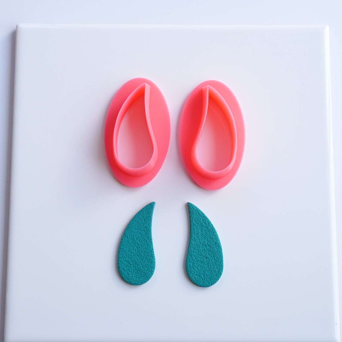 Paisley Clay Cutter Mirrored Set