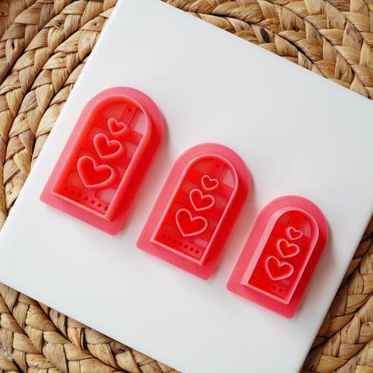 Charmed Heart Clay Cutter – Graduated Hearts in Arch Design