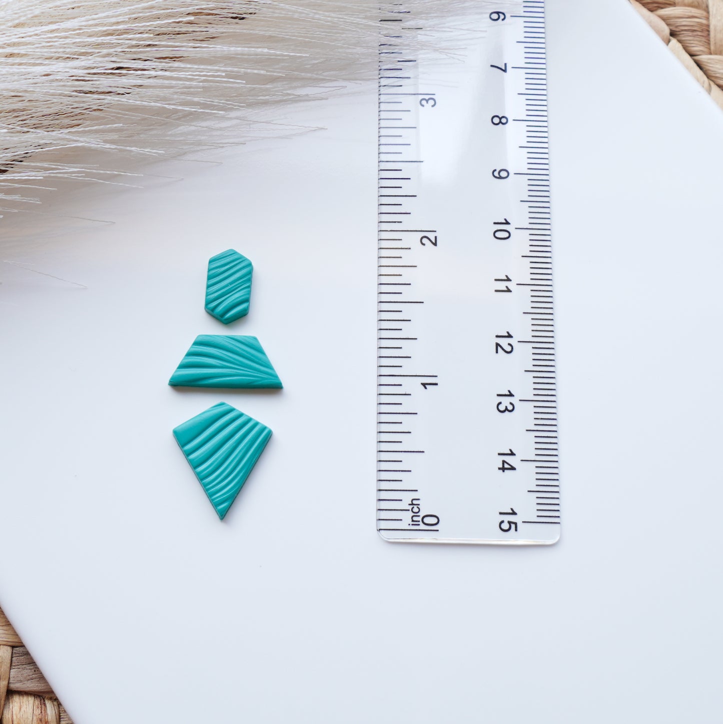 Geometric Queen Dangle Clay Cutter Set