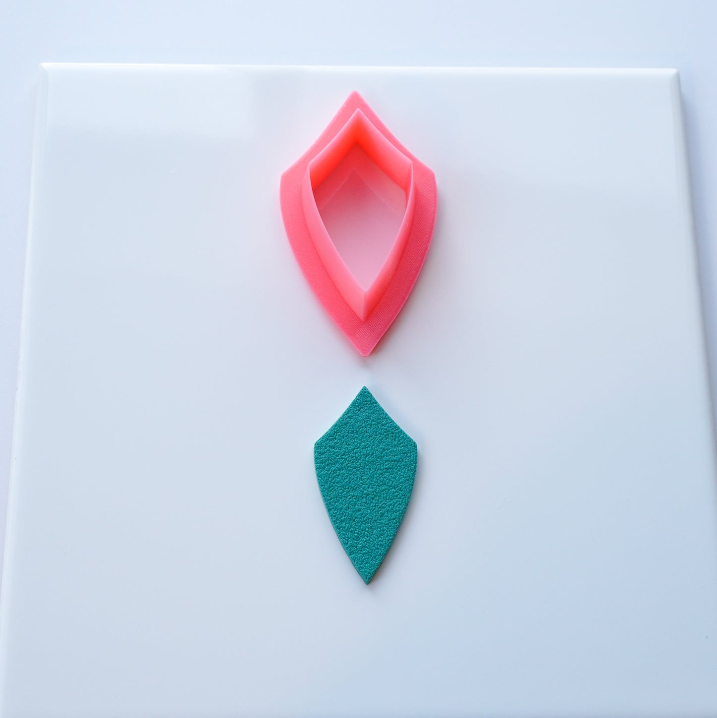 Pointed Shield Clay Cutter – Artisan Polymer Clay Tool for Jewelry Making