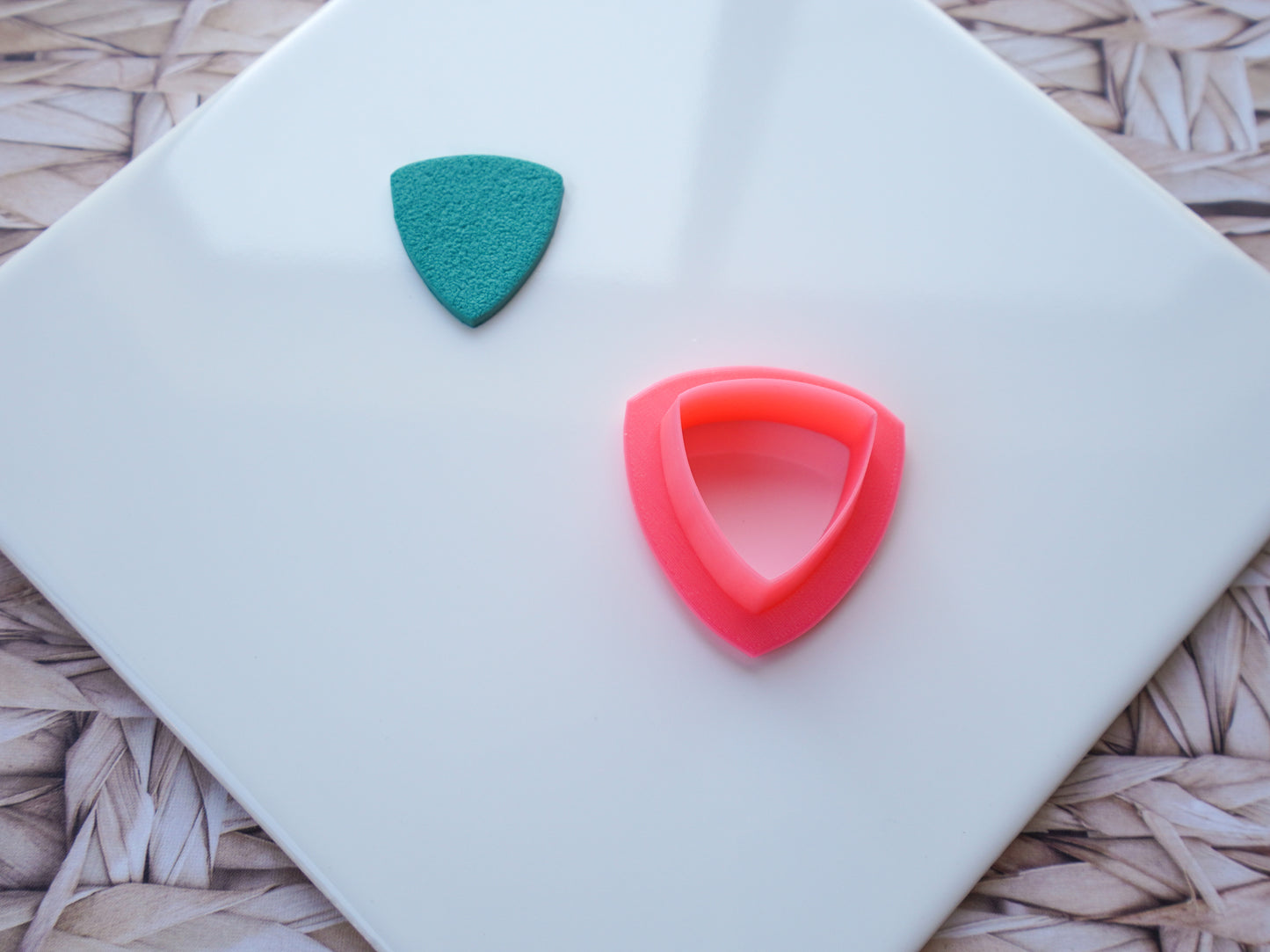 Trillion Isosceles Puffy Triangle Clay Cutter