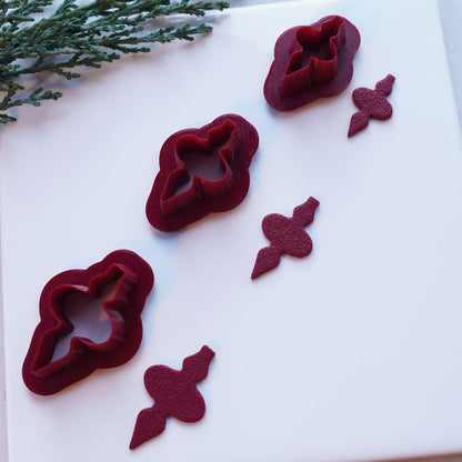 Mistletoe Magic Finial Ornament Clay Cutter